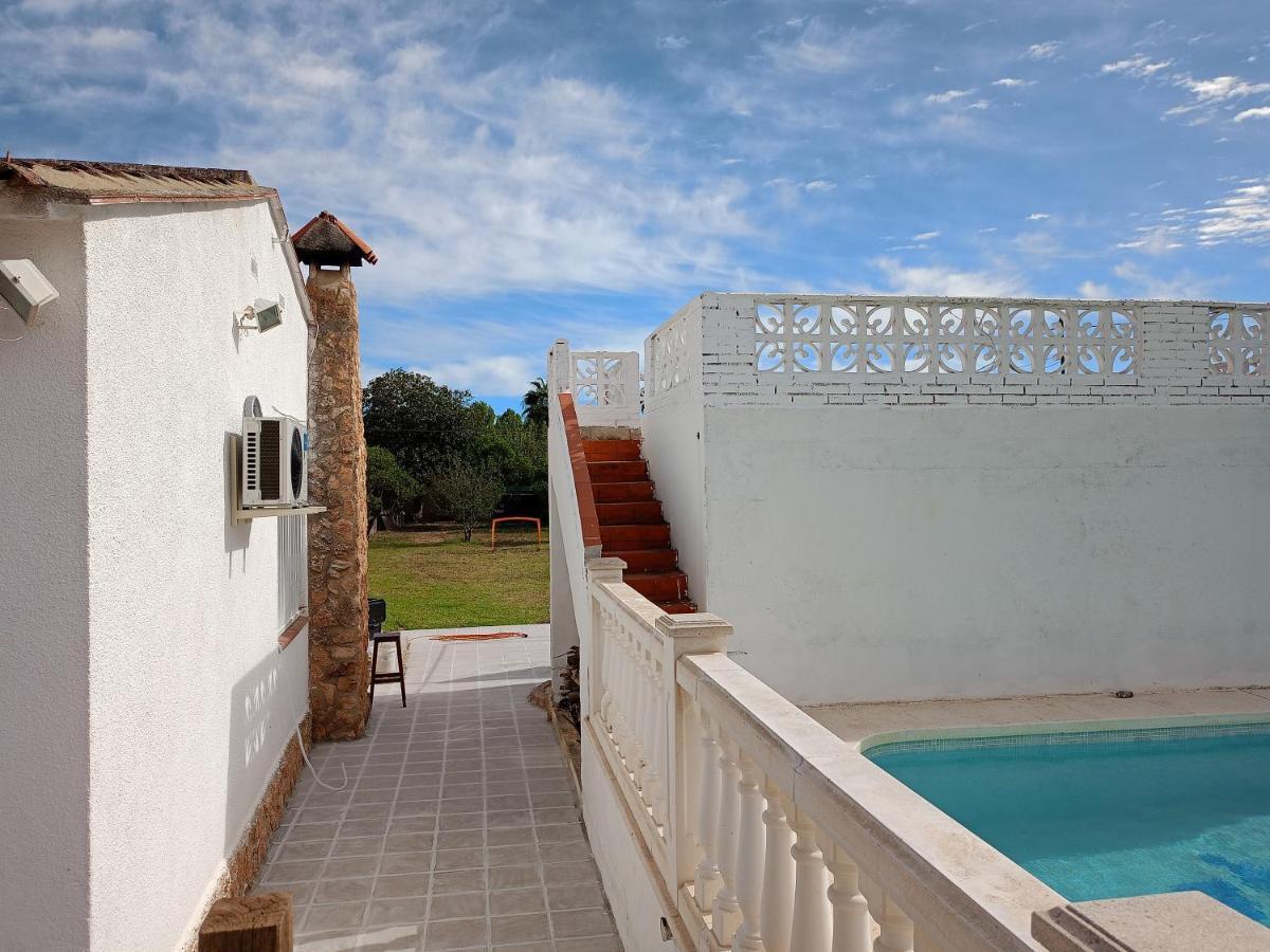 Large Yard, Large Lawn, Independent Villa Lliria Exterior foto