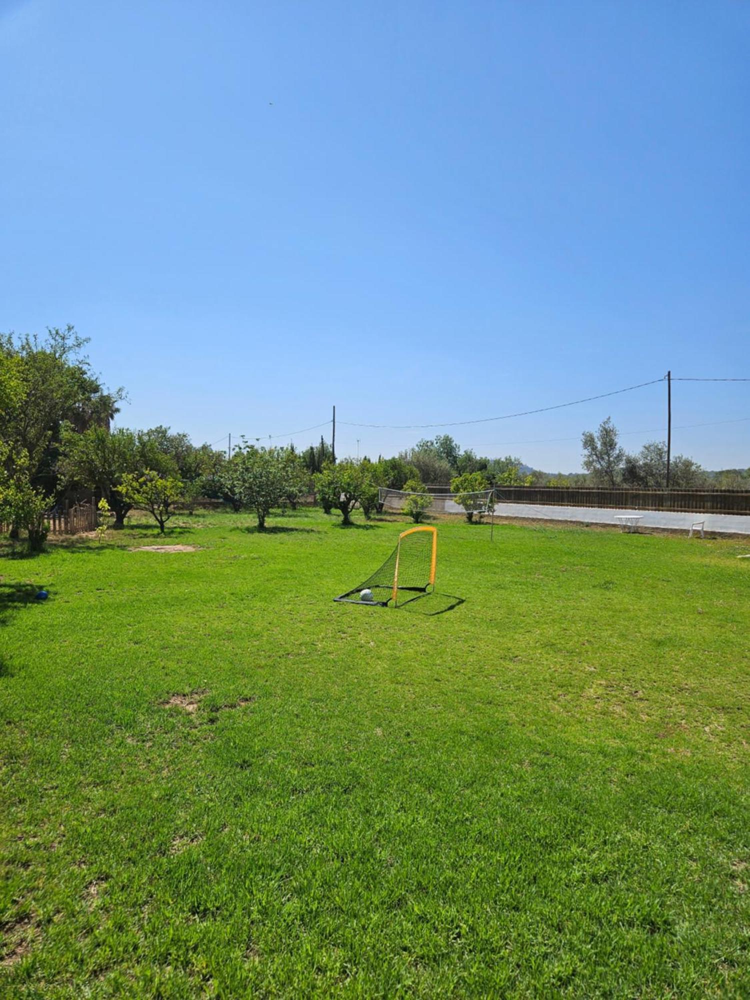 Large Yard, Large Lawn, Independent Villa Lliria Exterior foto